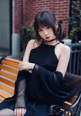 教室里调教大乳奶牛老师_蓝光完整在线观看